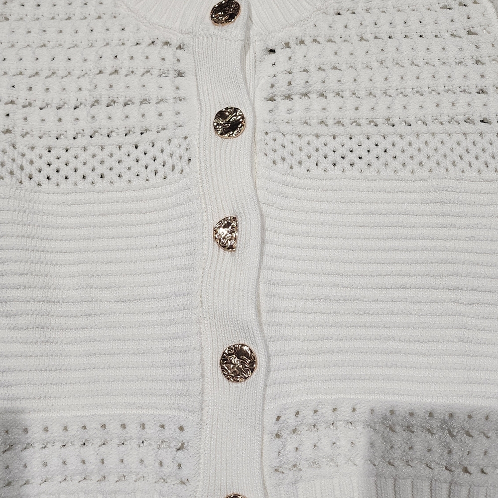 White Cropped Knit Button-Front Cardigan - Picture 3 of 5